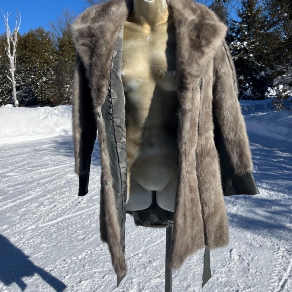 Vintage Short Cut Grey Mink and Leather Jacket - Picture 6 of 6